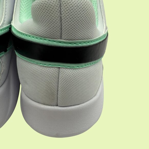 Size‎ 10 - Nike Legend Essential 2 White Mint Silver Foam Women - Picture 9 of 14